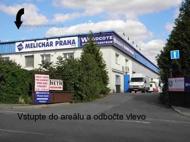 U Peka�ky 7/vchod z ulice Franti&scaron;ka Kadlece