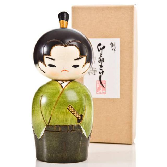 Japonská panenka Kokeshi Mladý Samuraj 13,5 cm