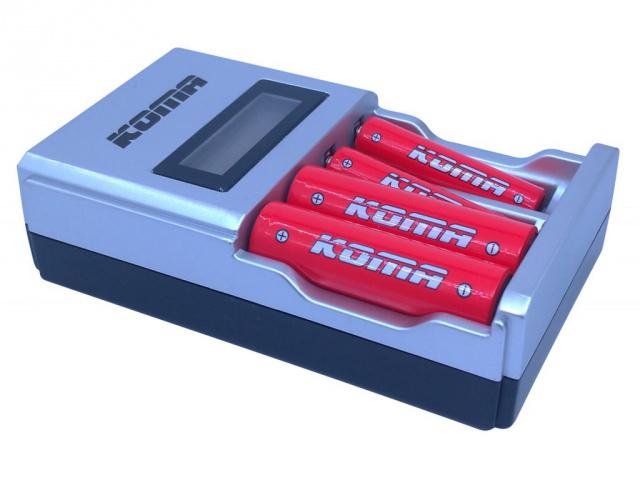 Fotografie Sada nabíječka baterií Koma NB28 s LCD displejem + 2 x AA 2200 mAh, 2 x AAA 800 mAh