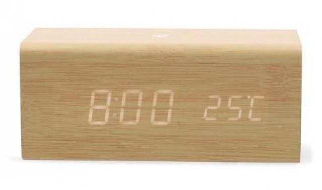 Digitální budík s FM rádiem Nedis CLAR3004BN