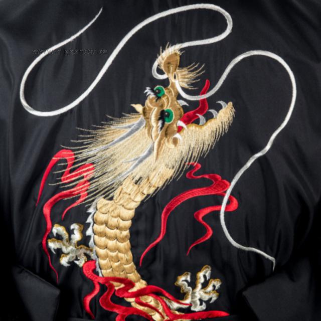 Japonsk pnsk krtk kimono s vyvanm drakem