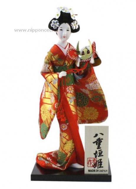 Japonská panenka - Gejša v kimonu Yaegaki 